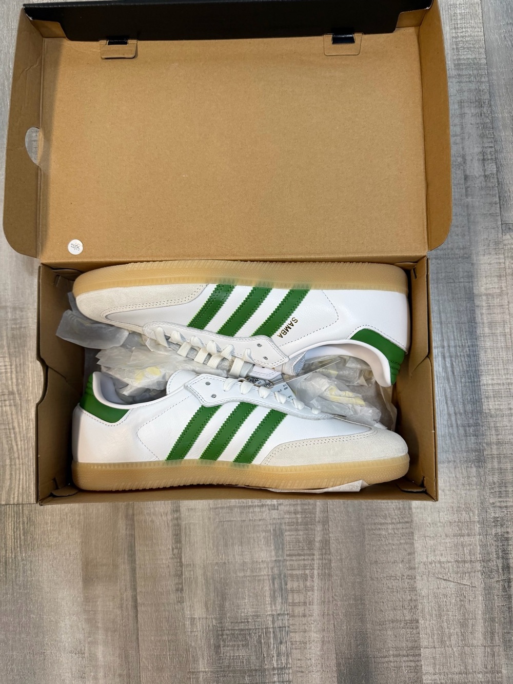adidas Samba ADV Mens Size 10 White Green Gum Skate Shoes JP8522 New With Box